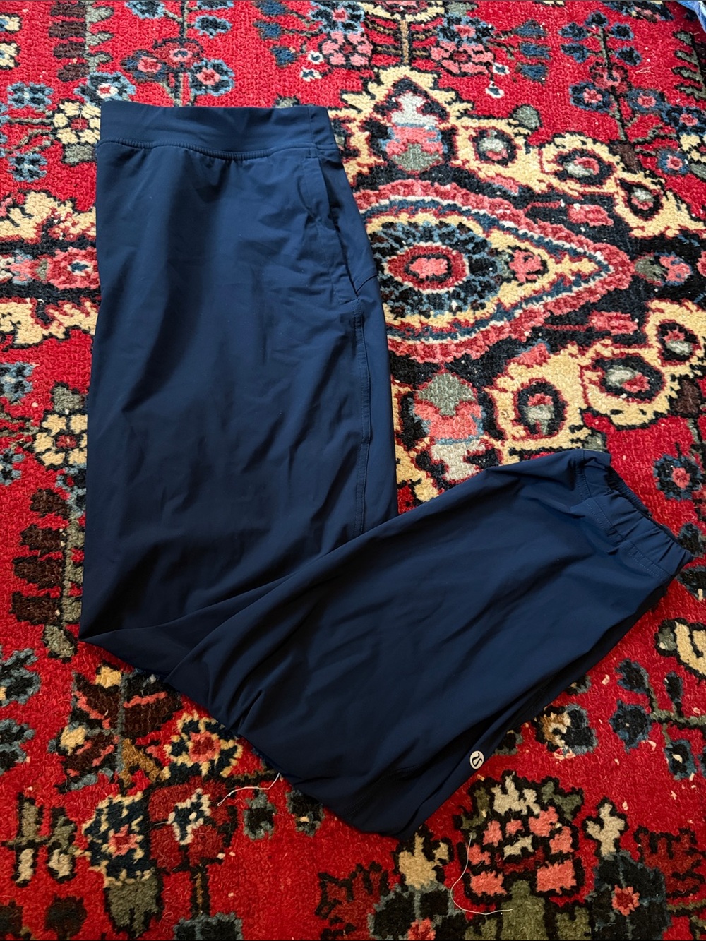 Lululemin navy blue lightweight jogger size 12